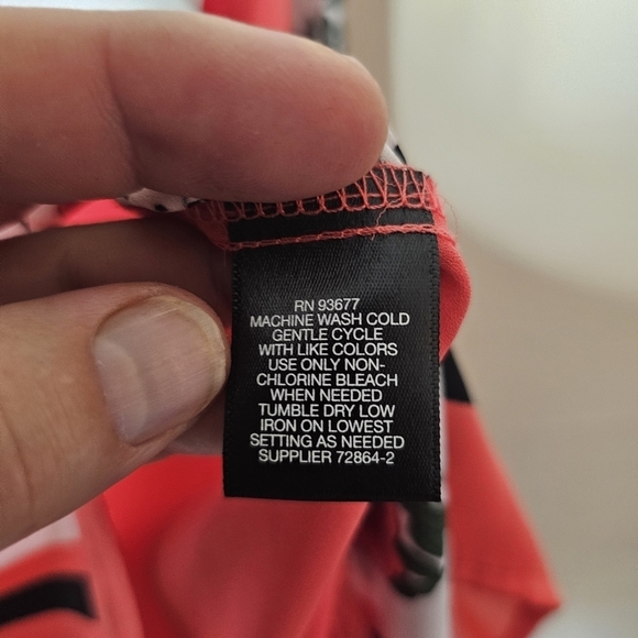 Liz Claiborne Career Floral Lightweight Button Down Size Small Coastal Cowgirl - Picture 5 of 9